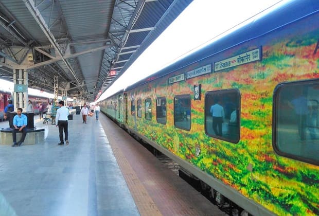 fastest train in india 2023, sealdah duronto express